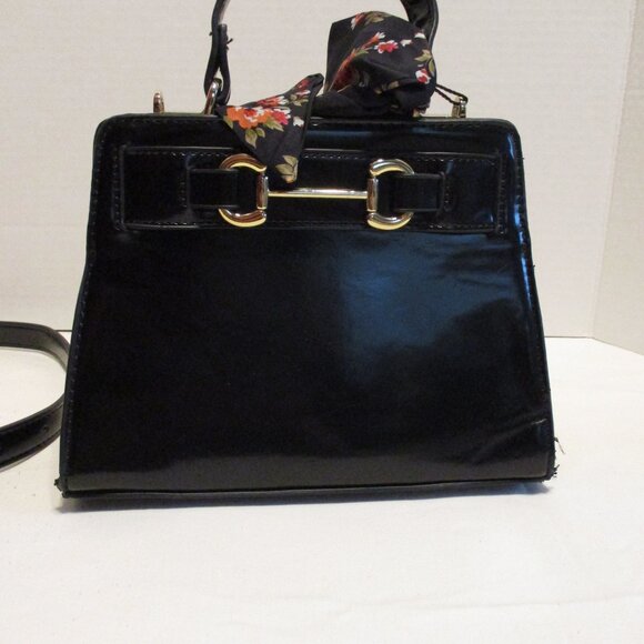 Steve Madden NEW Woman Small Black Red Gold Tone Magnetic Top Strap Bag Purse - Picture 7 of 13